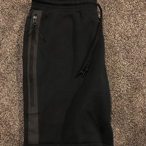 Nike Men’s Tech Fleece Shorts Size Large